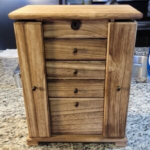 Elegant Wooden Jewelry Organizer